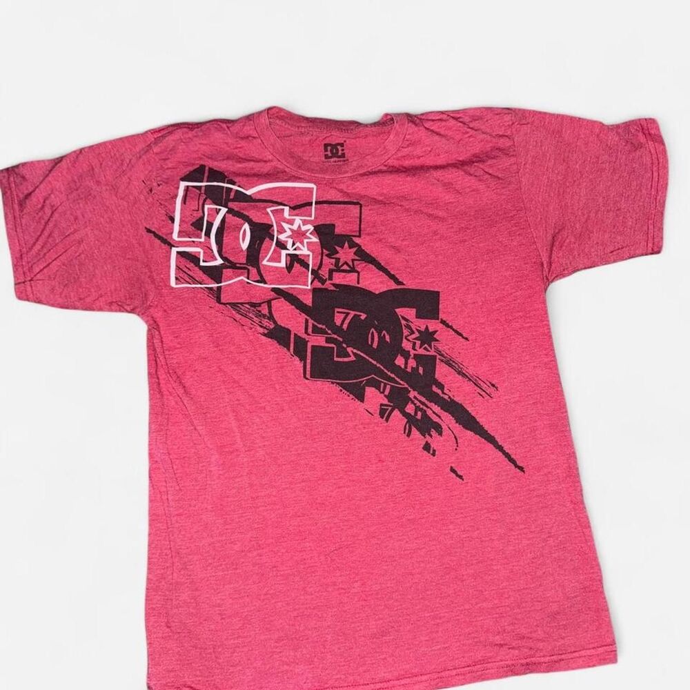 DC Shoes Men's Red T-shirt